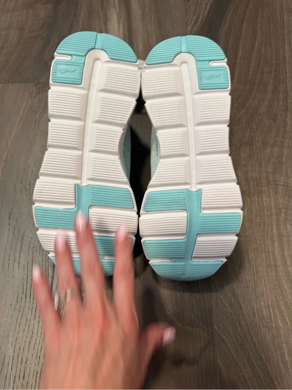 New Avia Women’s AV Light Runner Shoes Aqua Size 7.5